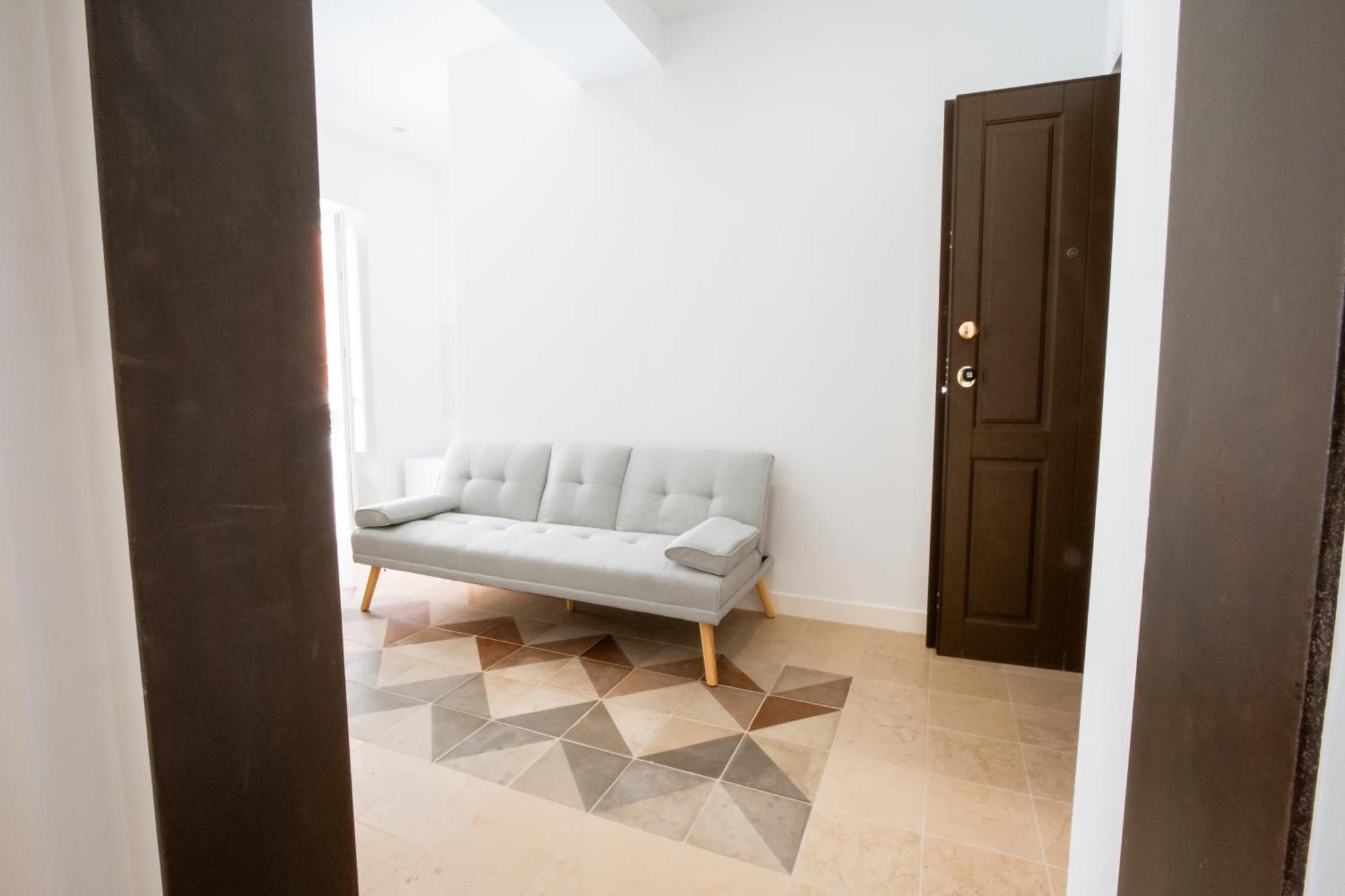 Palazzo Marevento Apartment Bari Bagian luar foto