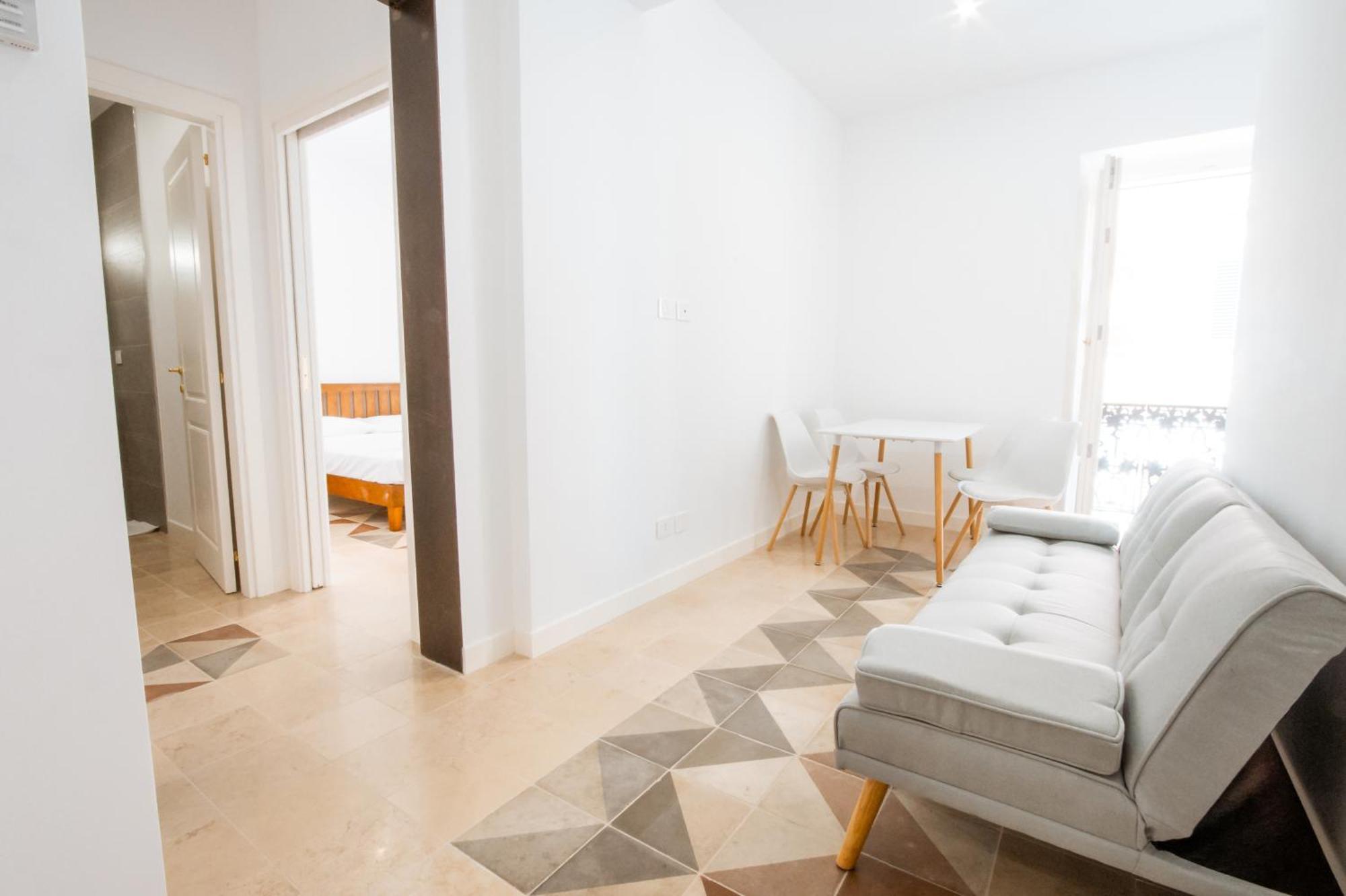 Palazzo Marevento Apartment Bari Bagian luar foto