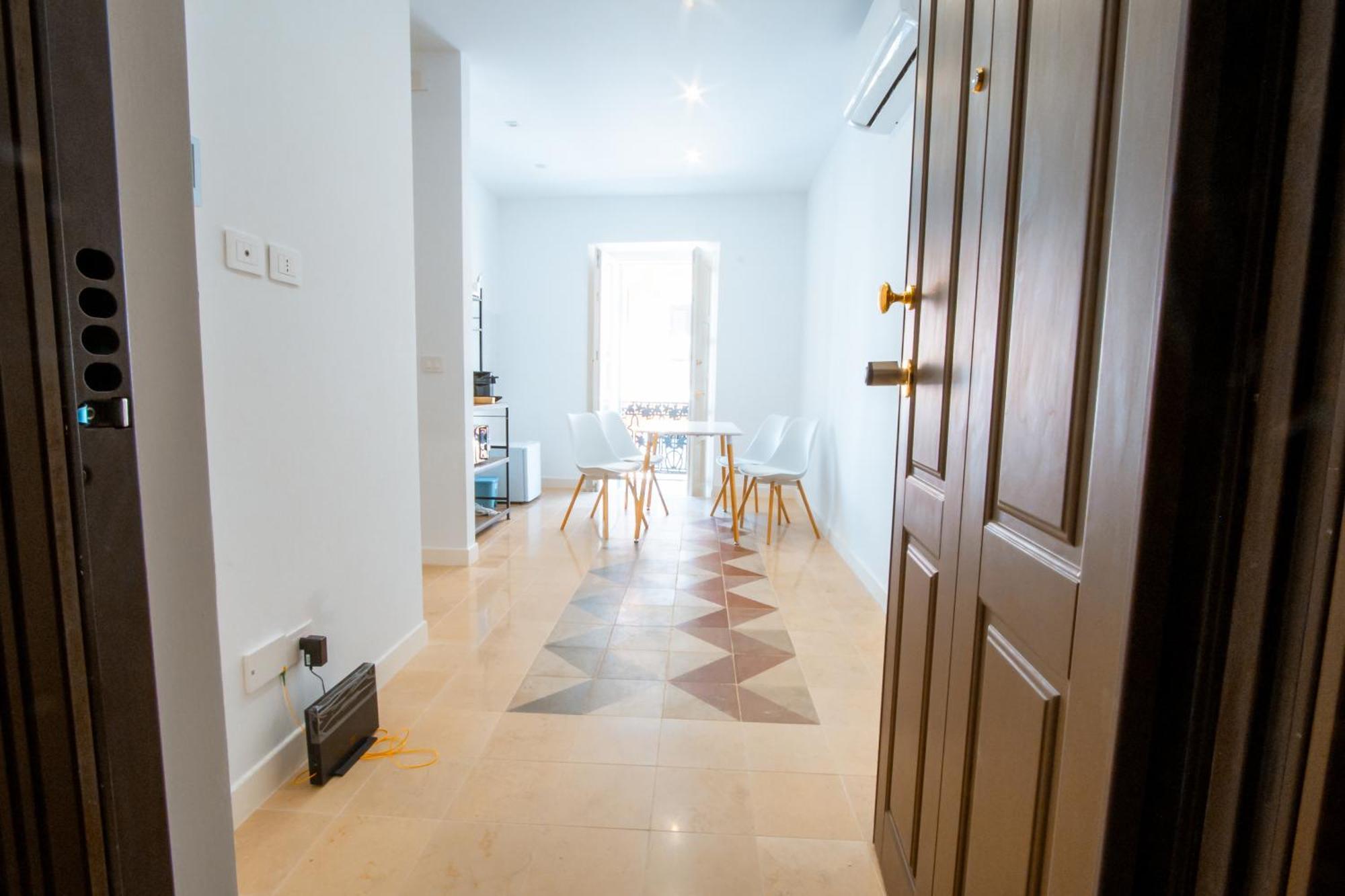 Palazzo Marevento Apartment Bari Bagian luar foto