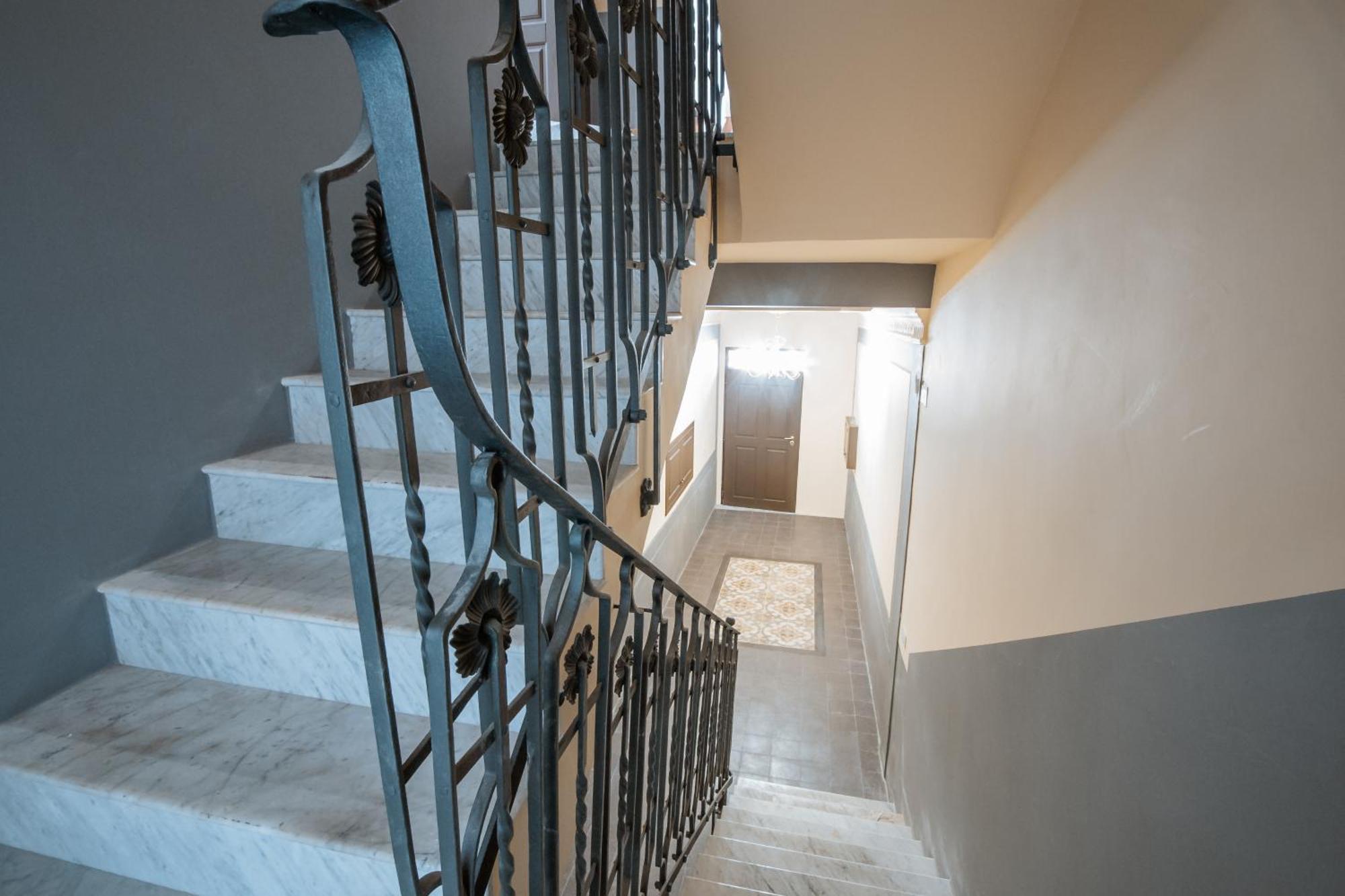 Palazzo Marevento Apartment Bari Bagian luar foto