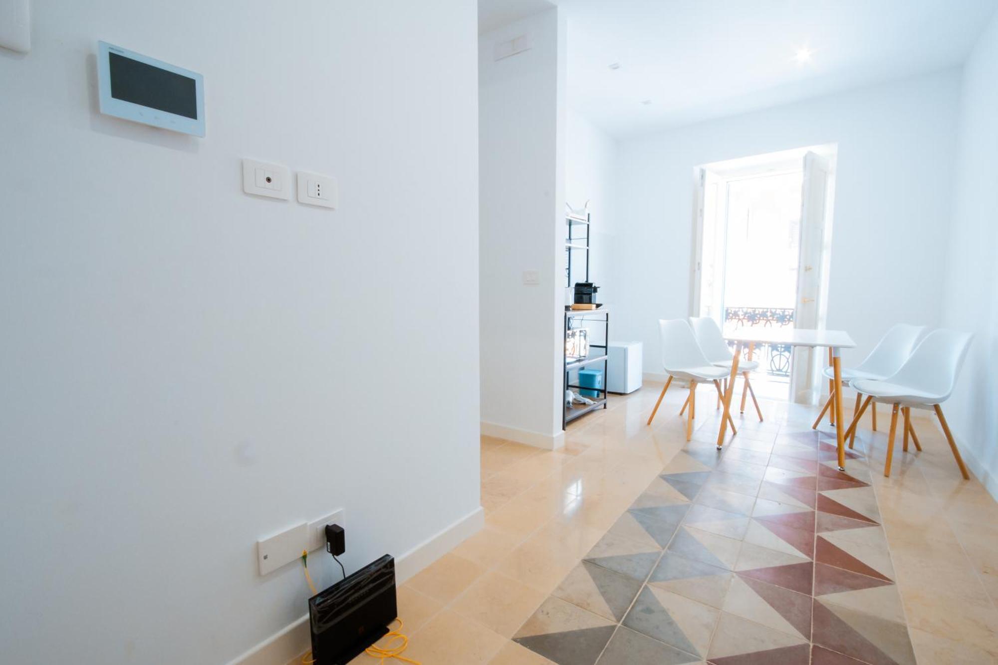 Palazzo Marevento Apartment Bari Bagian luar foto