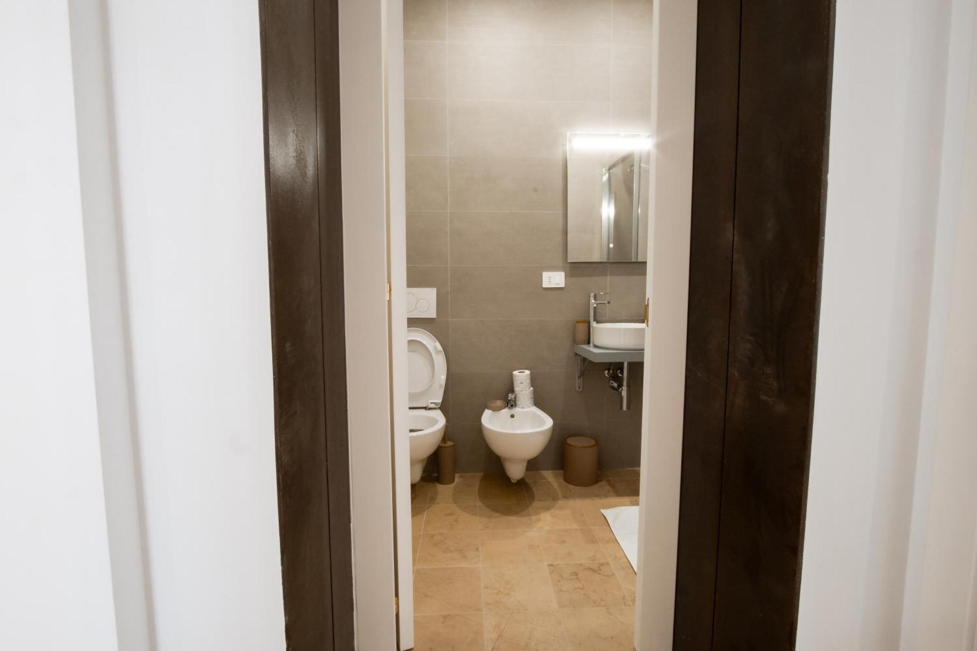 Palazzo Marevento Apartment Bari Bagian luar foto